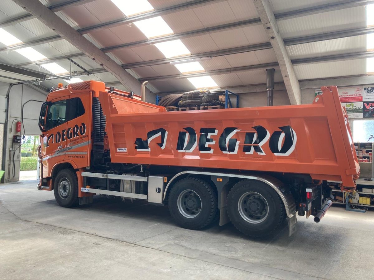 Degro Grondwerken vrachtwagen belettering